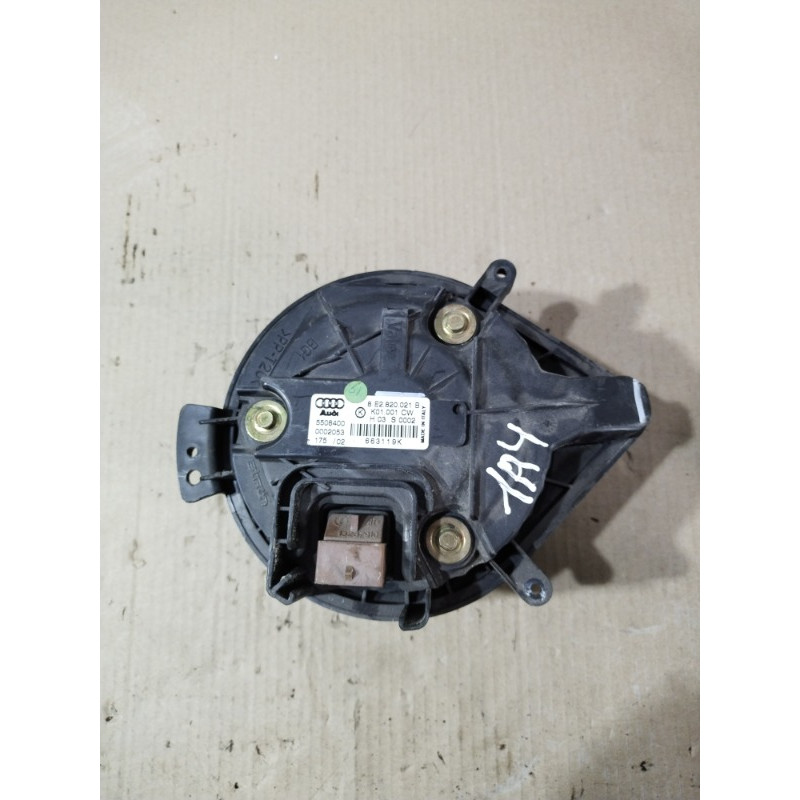 Мотор печки (отопление и кондиционирование) AUDI A4 B6 2003 2.0 ALT 8E2820021B