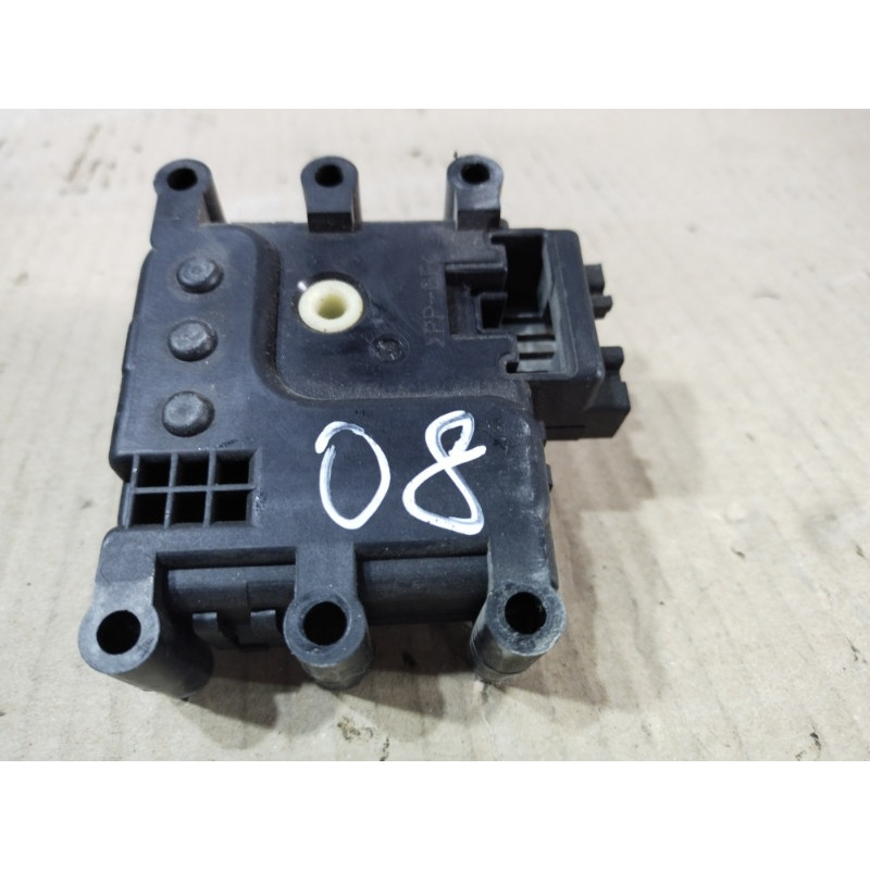 Привод заслонки отопителя (отопление и кондиционирование) Mazda 6 GG 2007 2.0 RF7J