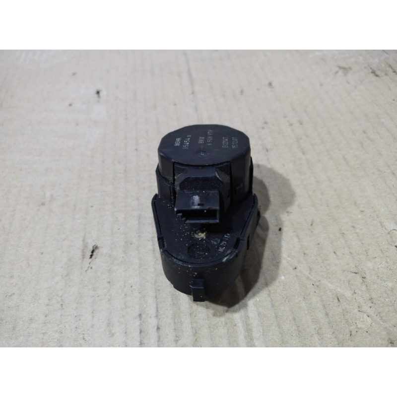 Привод заслонки отопителя (отопление и кондиционирование) BMW 7-series E65 N62B44 64116908979