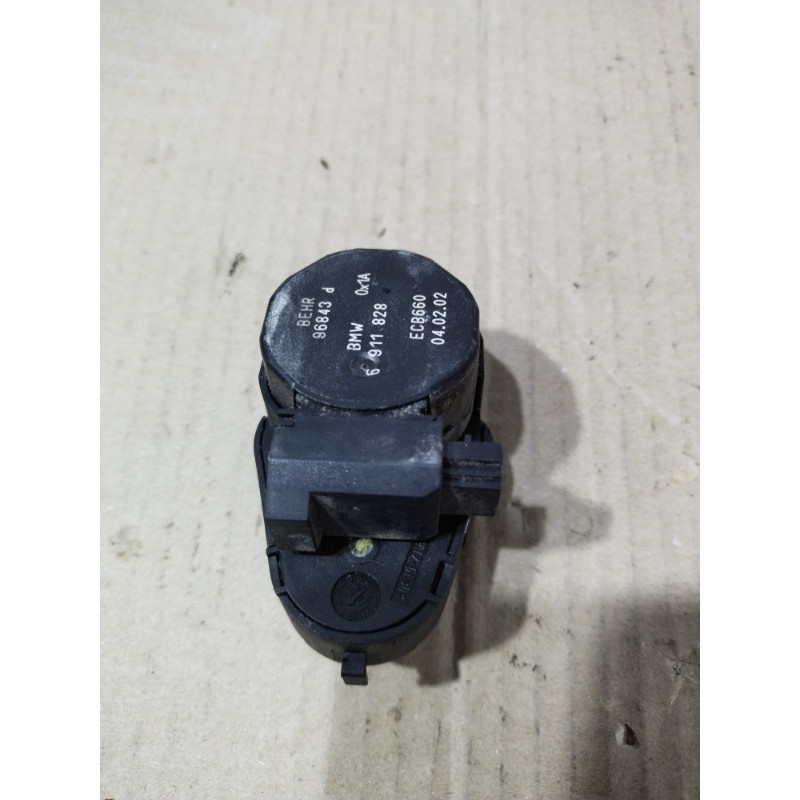 Резистор печки (отопление и кондиционирование) BMW 7-series E65 N62B44 64116911828