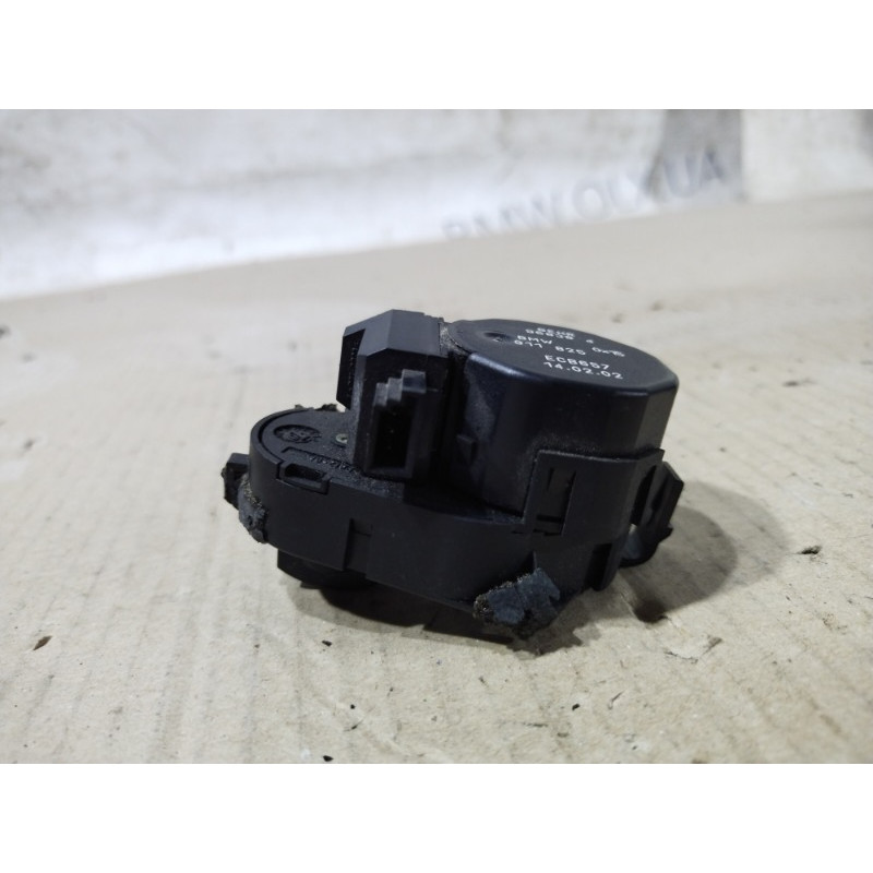 Резистор печки (отопление и кондиционирование) BMW 7-series E65 N62B44 64116911825