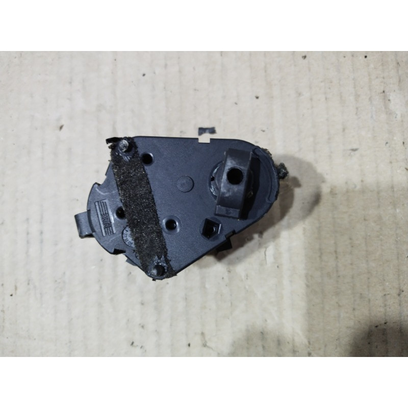 Резистор печки (отопление и кондиционирование) BMW 7-series E65 N62B44 64116911823