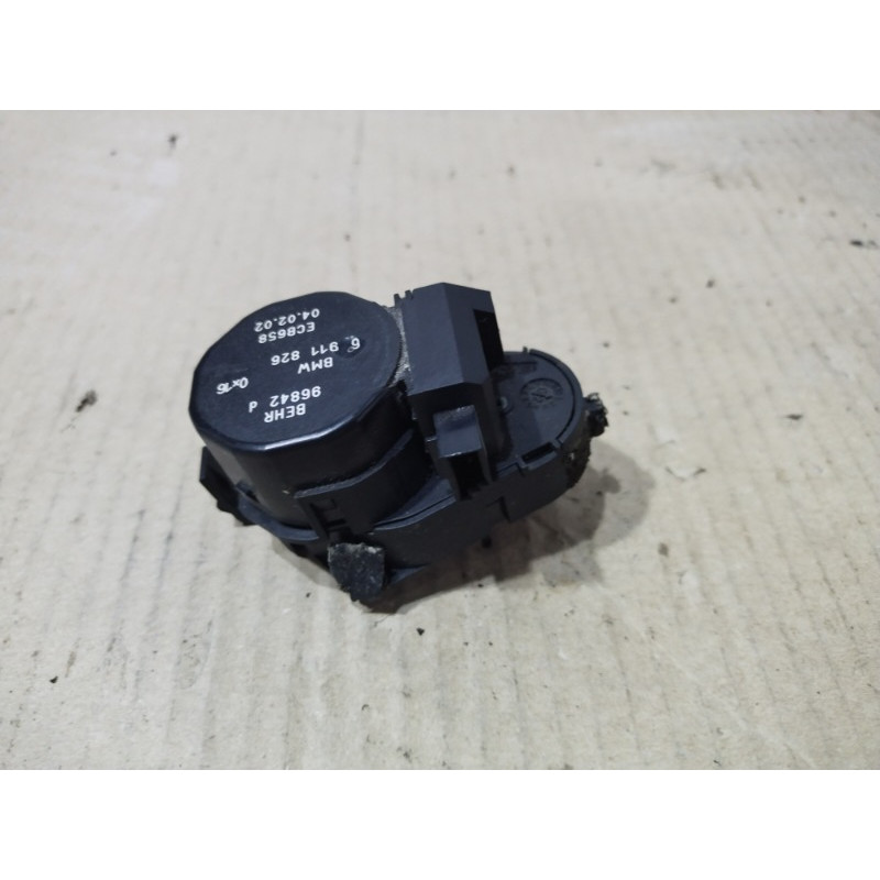 Резистор печки (отопление и кондиционирование) BMW 7-series E65 N62B44 64116911826