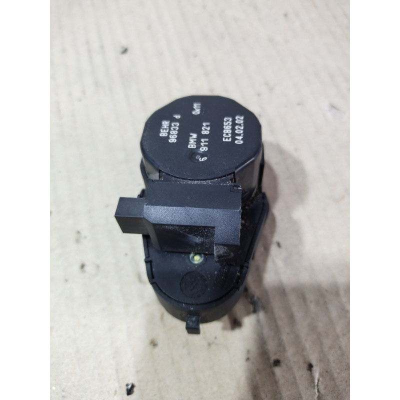 Резистор печки (отопление и кондиционирование) BMW 7-series E65 N62B44 64116911821