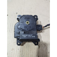 Привід заслонки обігрівача