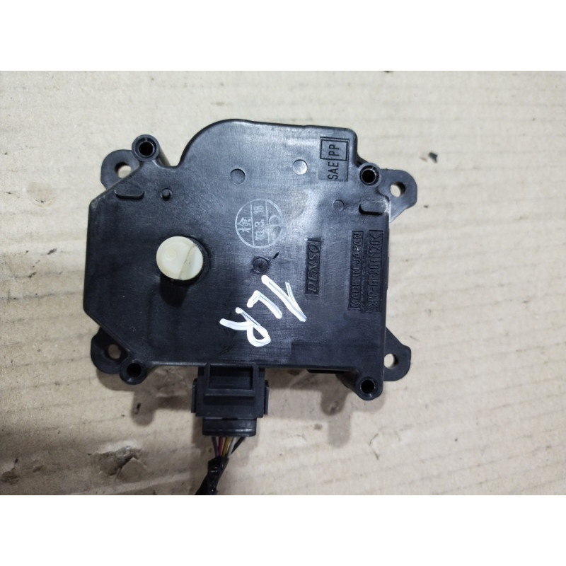 Привод заслонки отопителя (отопление и кондиционирование) LAND ROVER FREELANDER L314 1999 1.8B 0637008810