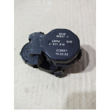 Привод заслонки отопителя