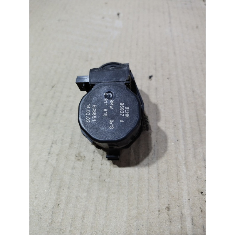 Привод заслонки отопителя (отопление и кондиционирование) BMW 7-series E65 N62B44 64116911819