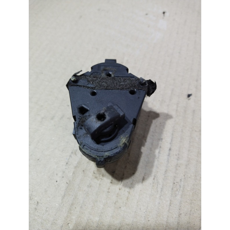 Привод заслонки отопителя (отопление и кондиционирование) BMW 7-series E65 N62B44 64116911819