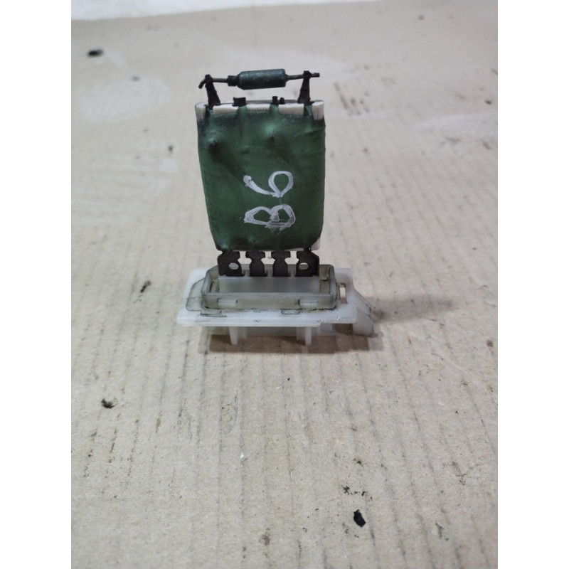 Резистор печки (отопление и кондиционирование) Volkswagen Passat B6 2008 2.0 BKP