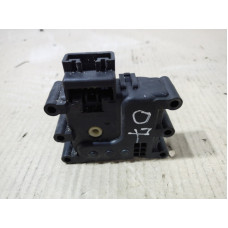 Привод заслонки отопителя