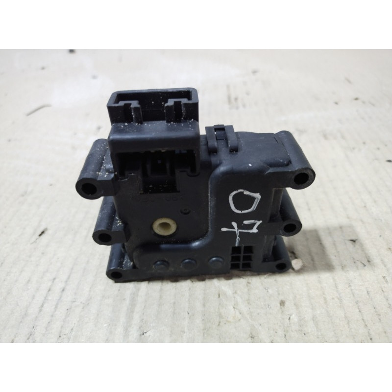 Привод заслонки отопителя (отопление и кондиционирование) Mazda 6 GG 2004 2.0 RF5