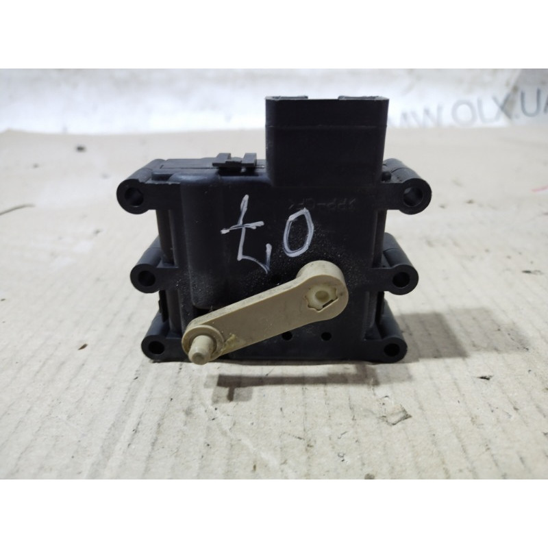 Привод заслонки отопителя (отопление и кондиционирование) Mazda 6 GG 2004 2.0 RF5