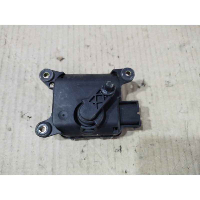 Привод заслонки отопителя (отопление и кондиционирование) AUDI A4 B6 2003 2.0 ALT 4B1820511L
