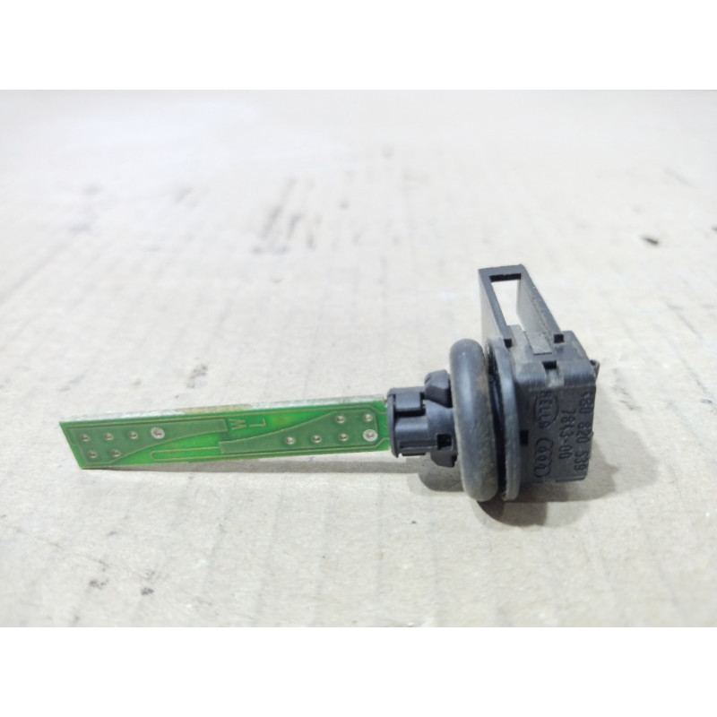 Датчик температуры (электрика / датчики) AUDI A4 B6 2003 1.8 BFB 4B0820539