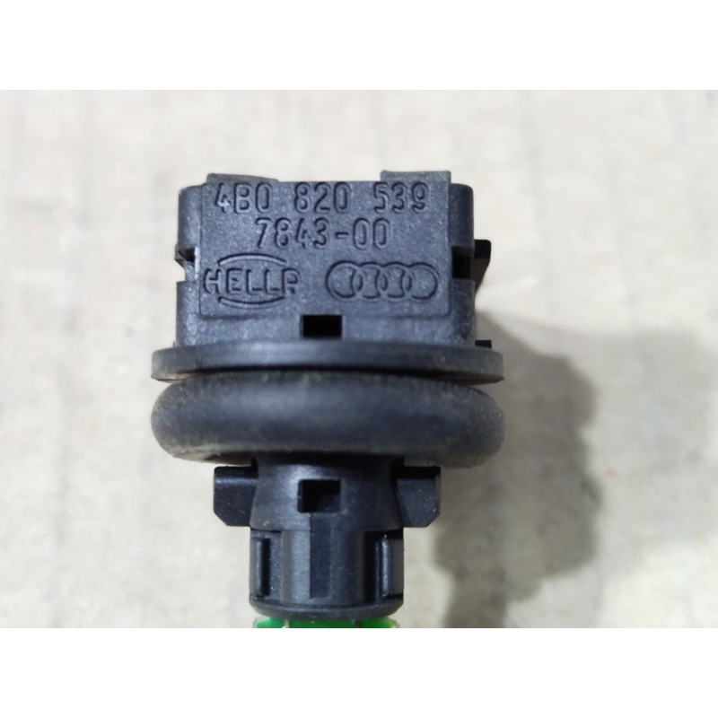 Датчик температуры (электрика / датчики) AUDI A4 B6 2003 1.8 BFB 4B0820539