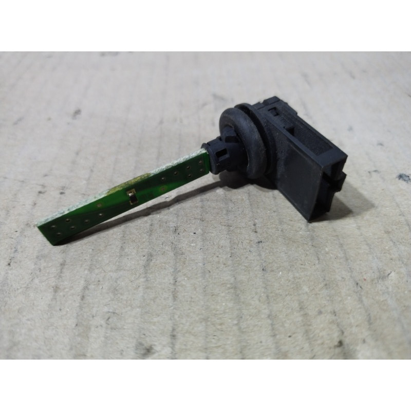 Датчик температуры (электрика / датчики) AUDI A4 B6 2003 1.8 BFB 4B0820539