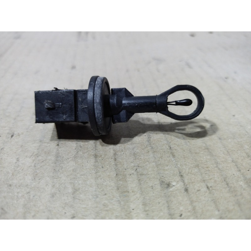 Датчик температуры (электрика / датчики) AUDI A4 B6 2003 1.8 BFB 8E0820539