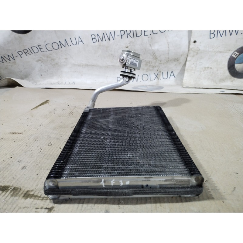 Испаритель кондиционера (отопление и кондиционирование) BMW 3-series F30 2013 N26B20 64116975553
