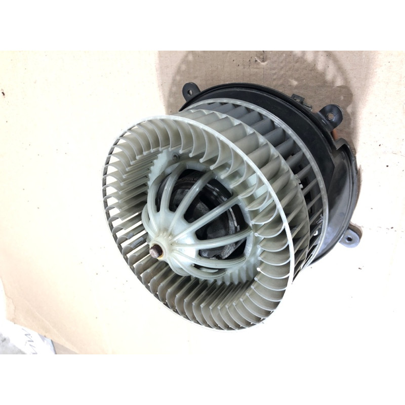 Мотор печки (отопление и кондиционирование) BMW 7-series E65 N62B44