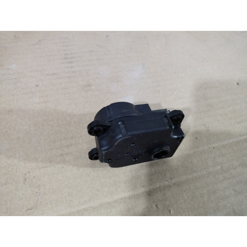 Привод заслонки отопителя (отопление и кондиционирование) CHEVROLET Volt 1 2013 1.4 13372986