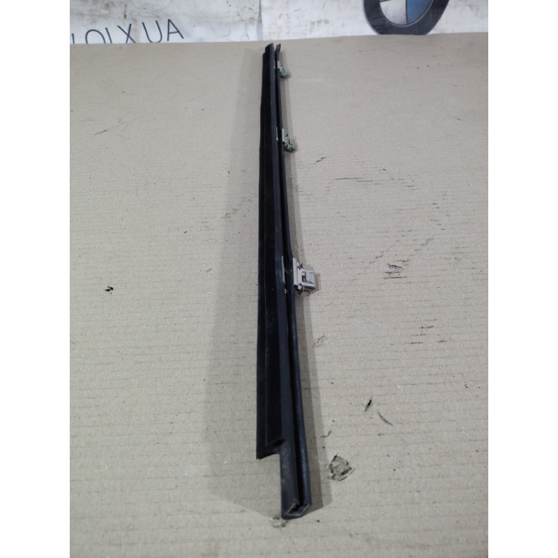 Молдинг двери внешний (наружные элементы кузова) Opel Vectra C 2.2 Z22YH 469663017