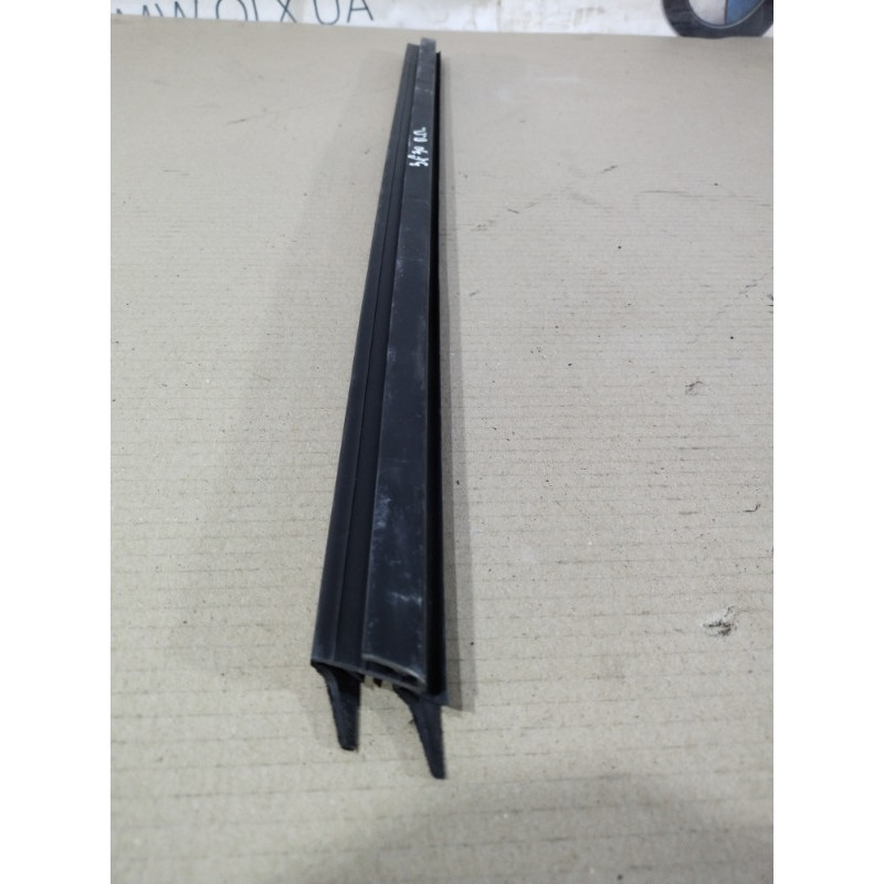 Внутрішній молдинг скла (зовнішні елементи кузова) BMW 3-series F30 2013 N26B20 51337258300