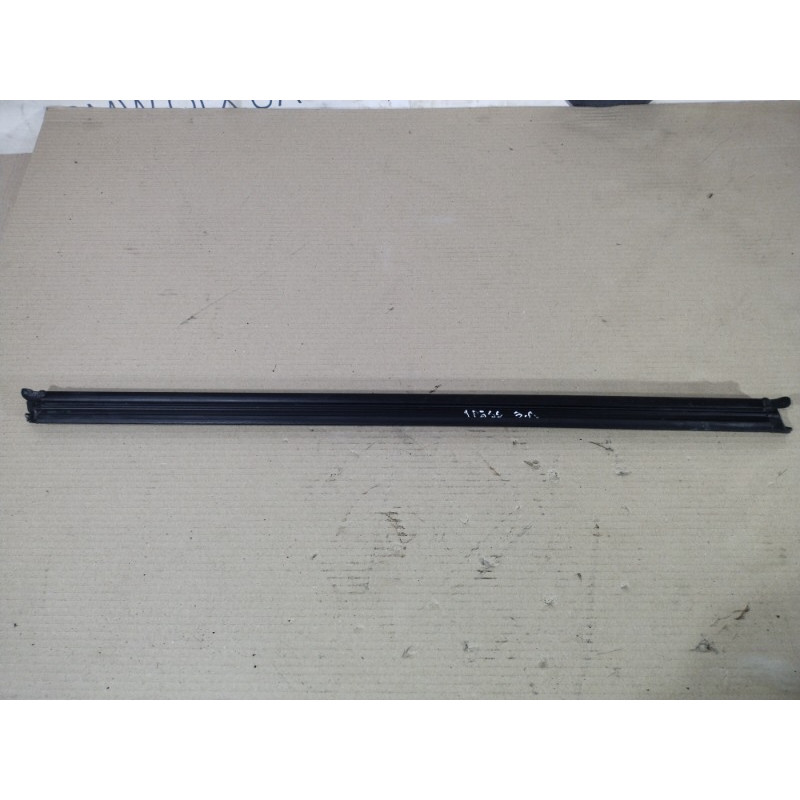 Молдинг двери внешний (кузов и элементы) Volkswagen Passat B7 2013 2.5