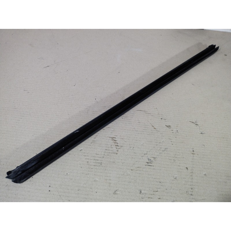 Молдинг двери внешний (кузов и элементы) Volkswagen Passat B7 2013 2.5