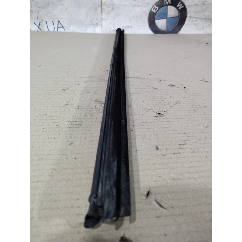 Молдинг двери внешний (кузов и элементы) Volkswagen Passat B7 2013 2.5