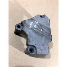 Кронштейн двигателя