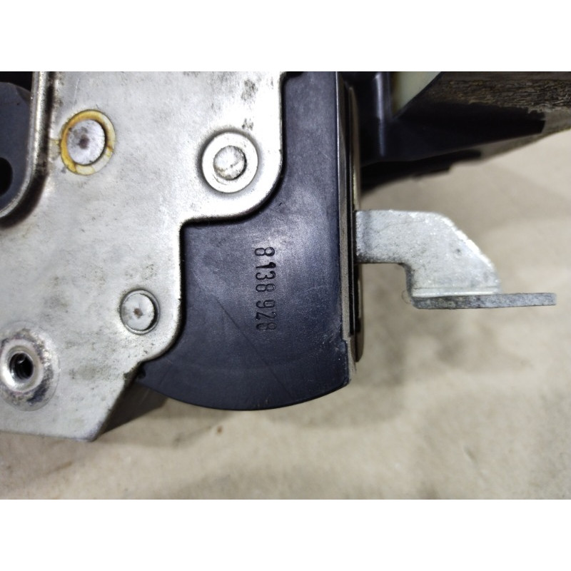 Замок двери (кузов и элементы) BMW 5-series E34 51228138928