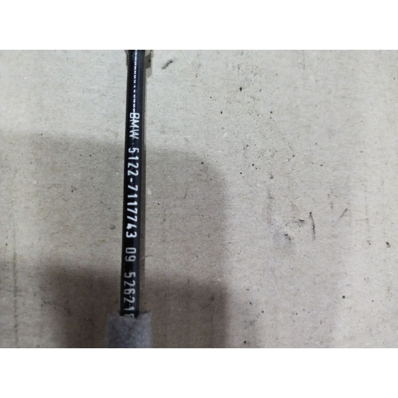 Трос замка двери (кузов и элементы) BMW 3-series E90 2006 N46B20 51227117743