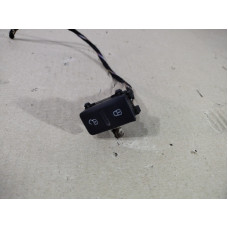 Кнопка блокировки центрального замка