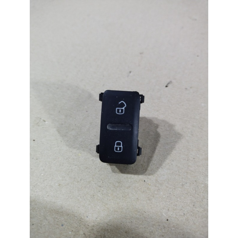 Кнопка блокировки центрального замка (электрика / кнопки) Volkswagen Jetta MK6 2011 2.0 5c6962125a