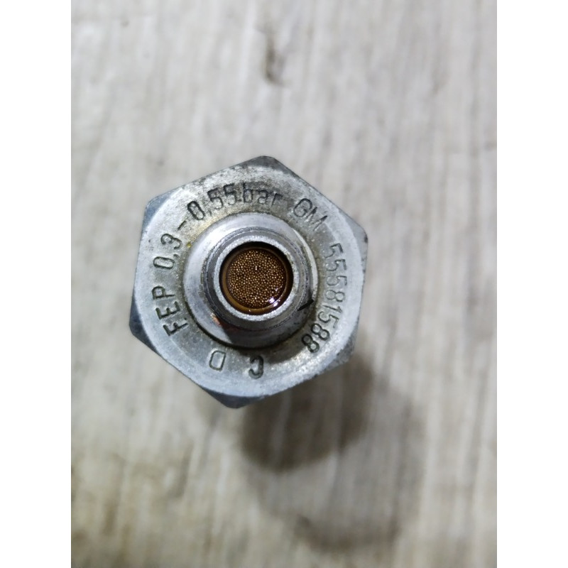 Датчик давления масла (электрика двигателя) CHEVROLET Volt 1 2013 1.4 55581588