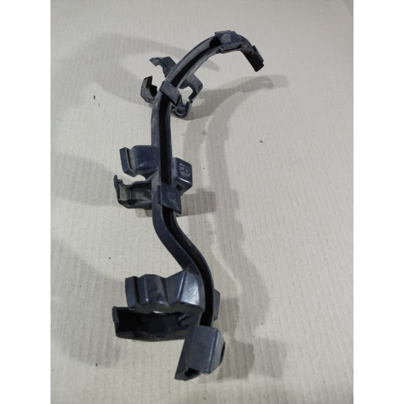 Крепление проводки (кузов и элементы) BMW 5-series F10 2013 N47D20 61139185164