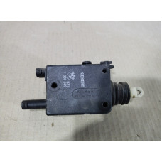 Привод замка багажника