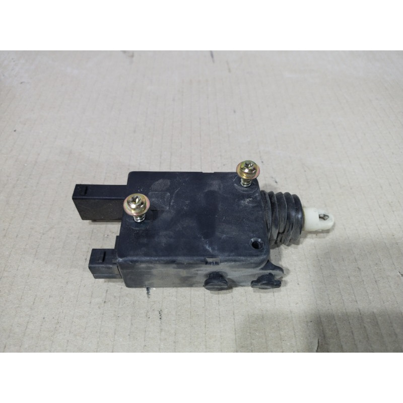 Привод замка багажника (электрика) BMW 5-series E34 67111387609