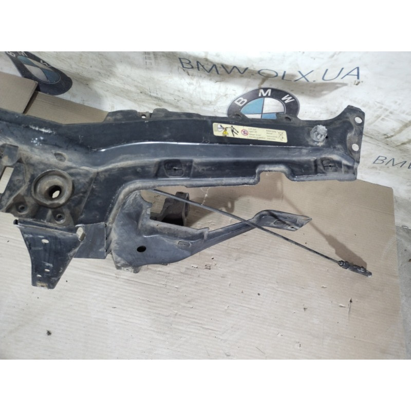 Телевизор (передняя часть кузова) (наружные элементы кузова) BMW X5 E53 M57d30