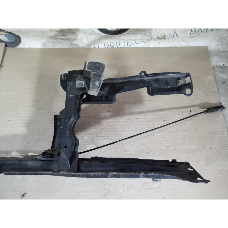 Телевизор (передняя часть кузова) (наружные элементы кузова) BMW X5 E53 M57d30