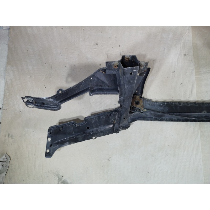 Телевизор (передняя часть кузова) (наружные элементы кузова) BMW X5 E53 M57d30