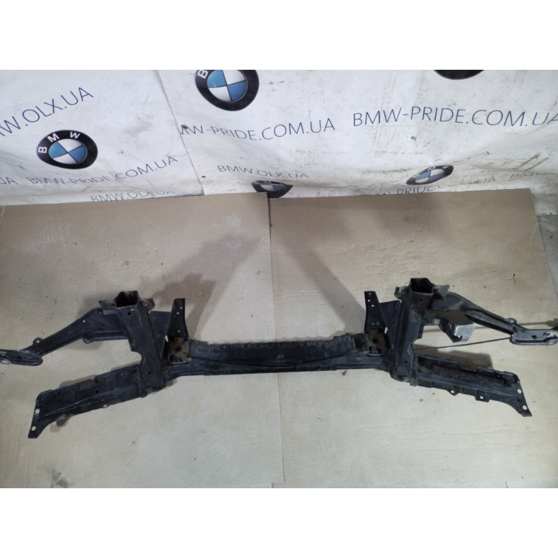 Телевизор (передняя часть кузова) (наружные элементы кузова) BMW X5 E53 M57d30