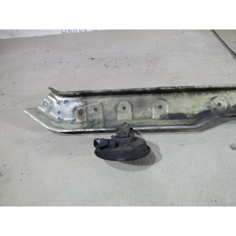 Планка передней панели (кузов и элементы) KIA Sorento BL 2005 2.5 CRDI 641033E100