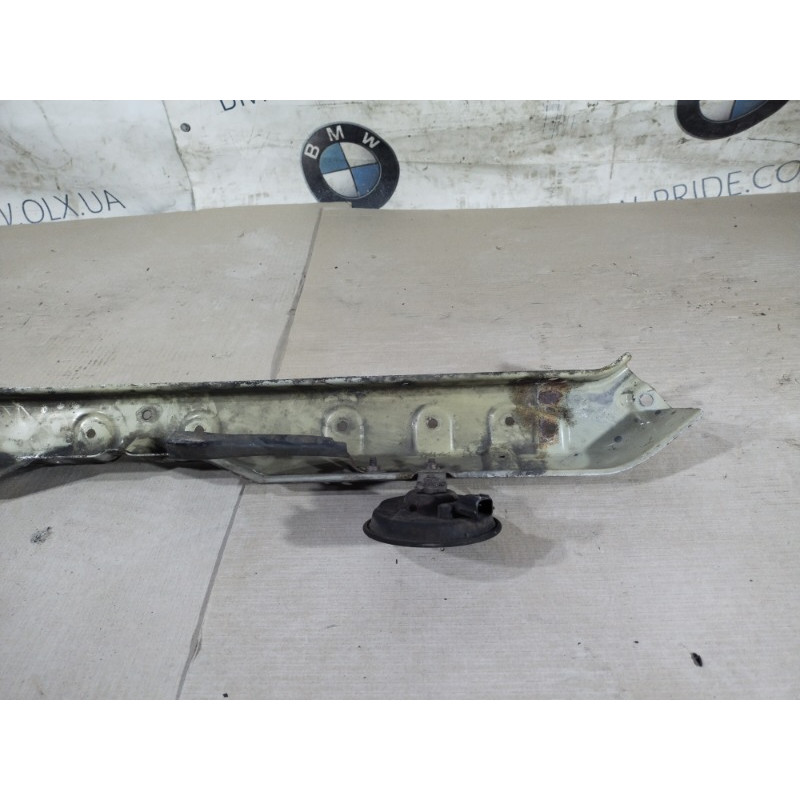 Планка передней панели (кузов и элементы) KIA Sorento BL 2005 2.5 CRDI 641033E100