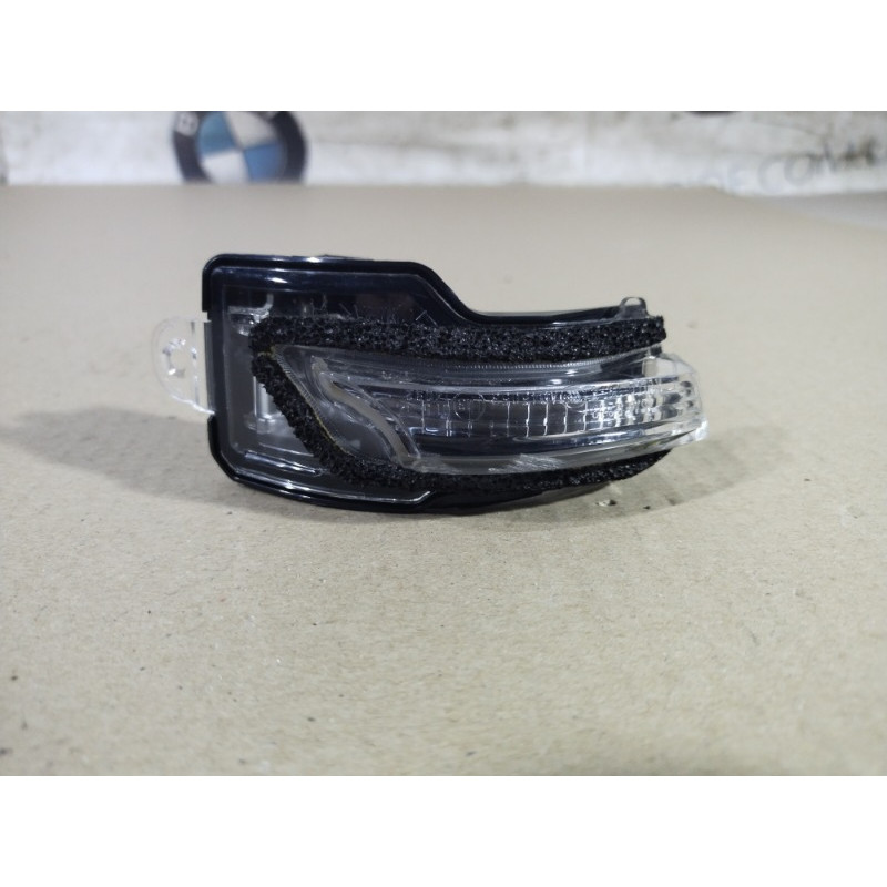 Повторитель поворота (оптика) Lexus Nx AZ10 e1314092