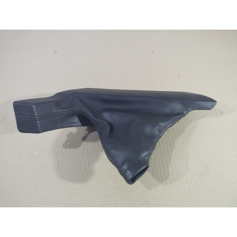 Чехол ручки стояночного тормоза (салон) Subaru Impreza GK s24111540