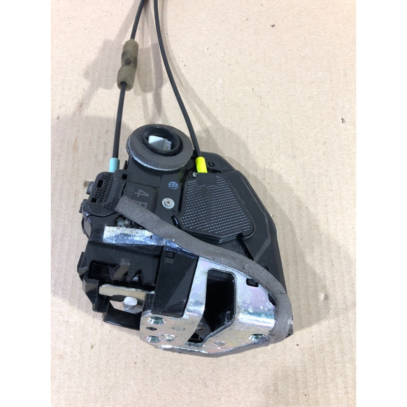 Замок двери (кузов и элементы) Toyota Not specified Not specified 4e0070705