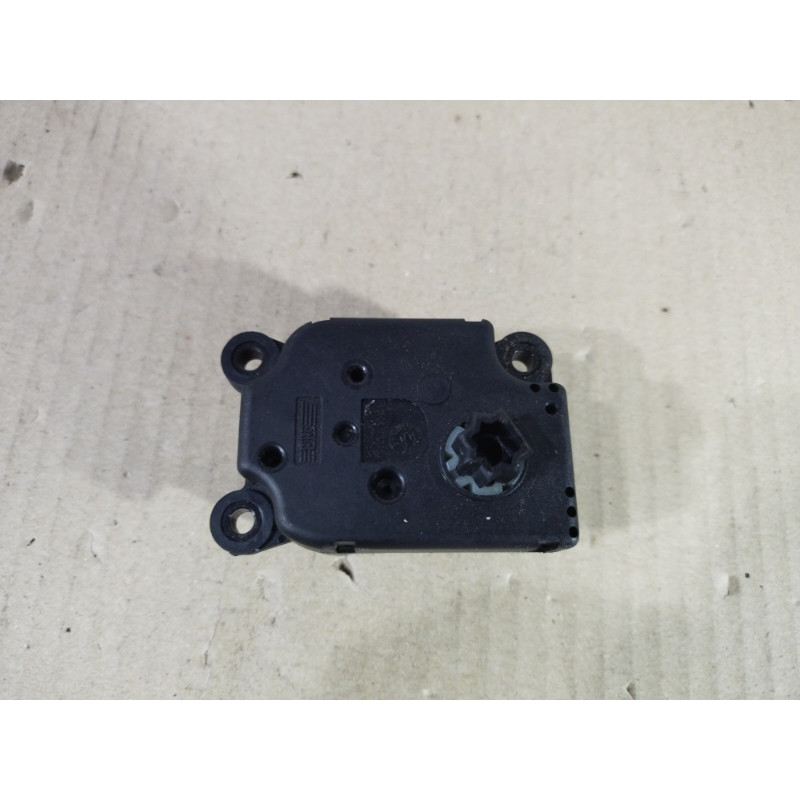 Привод заслонки отопителя (отопление и кондиционирование) Ford Escape MK3 VP3M5H19E616BB