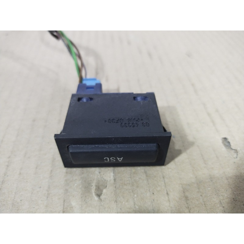 Кнопка ASC (электрика / кнопки) BMW 5-series E39 1999 M51d25 61318363694